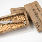 Navaja de Albacete hecha a mano teja Olivo y Aluminio Grande