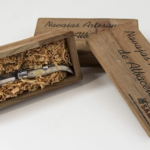 Navaja de Albacete Hecha a Mano Modelo Teja Asta de Toro