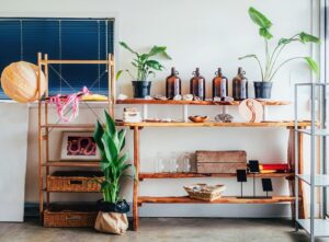 Mobiliarios personalizados de madera para farmacia